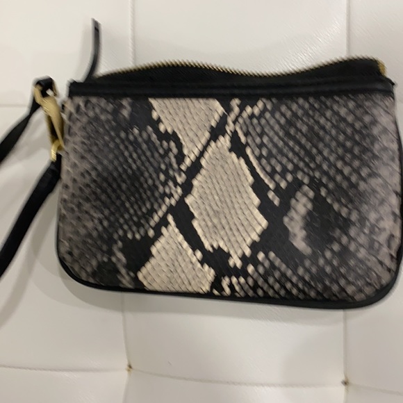 Calvin Klein ,wristlet - Picture 4 of 7